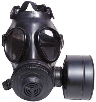 The Evolution 5000 / K1 gas mask is made for the military and comes as a full kit